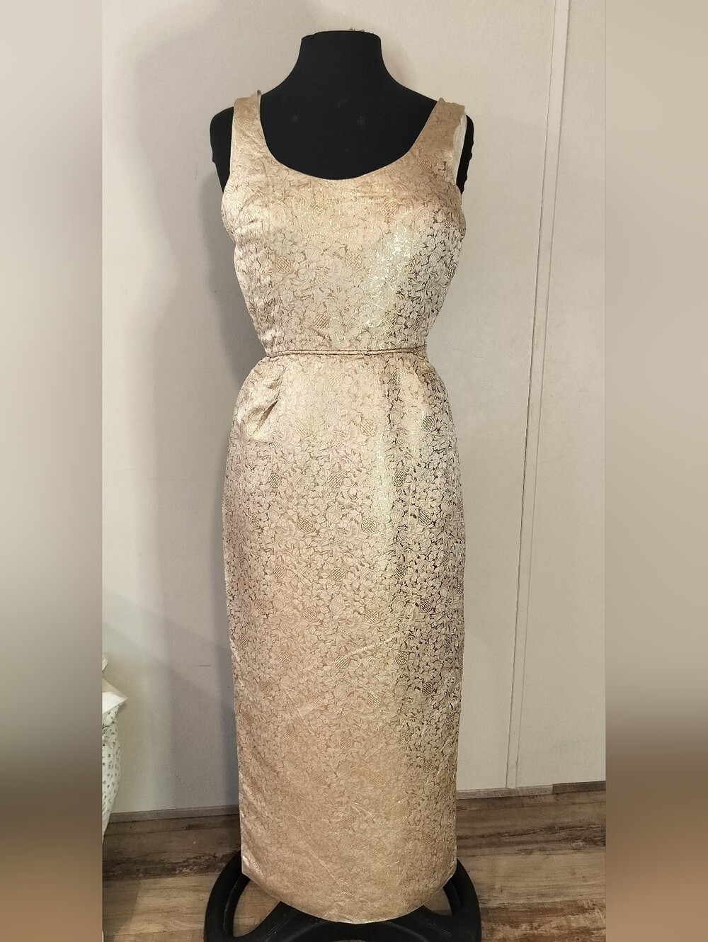 Sleeveless Gold Brocade Maxi Dress
